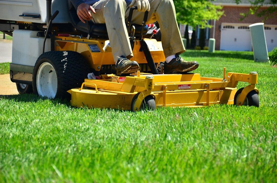 An Equipment Used For Lawn Maintenance In Atlanta An Equipment Used For Lawn Maintenance In Atlanta